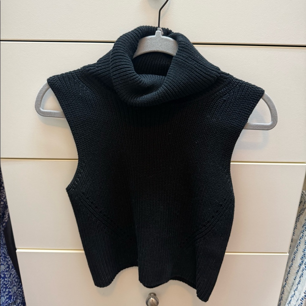 French Connection Black Sleeveless Turtleneck Size XS